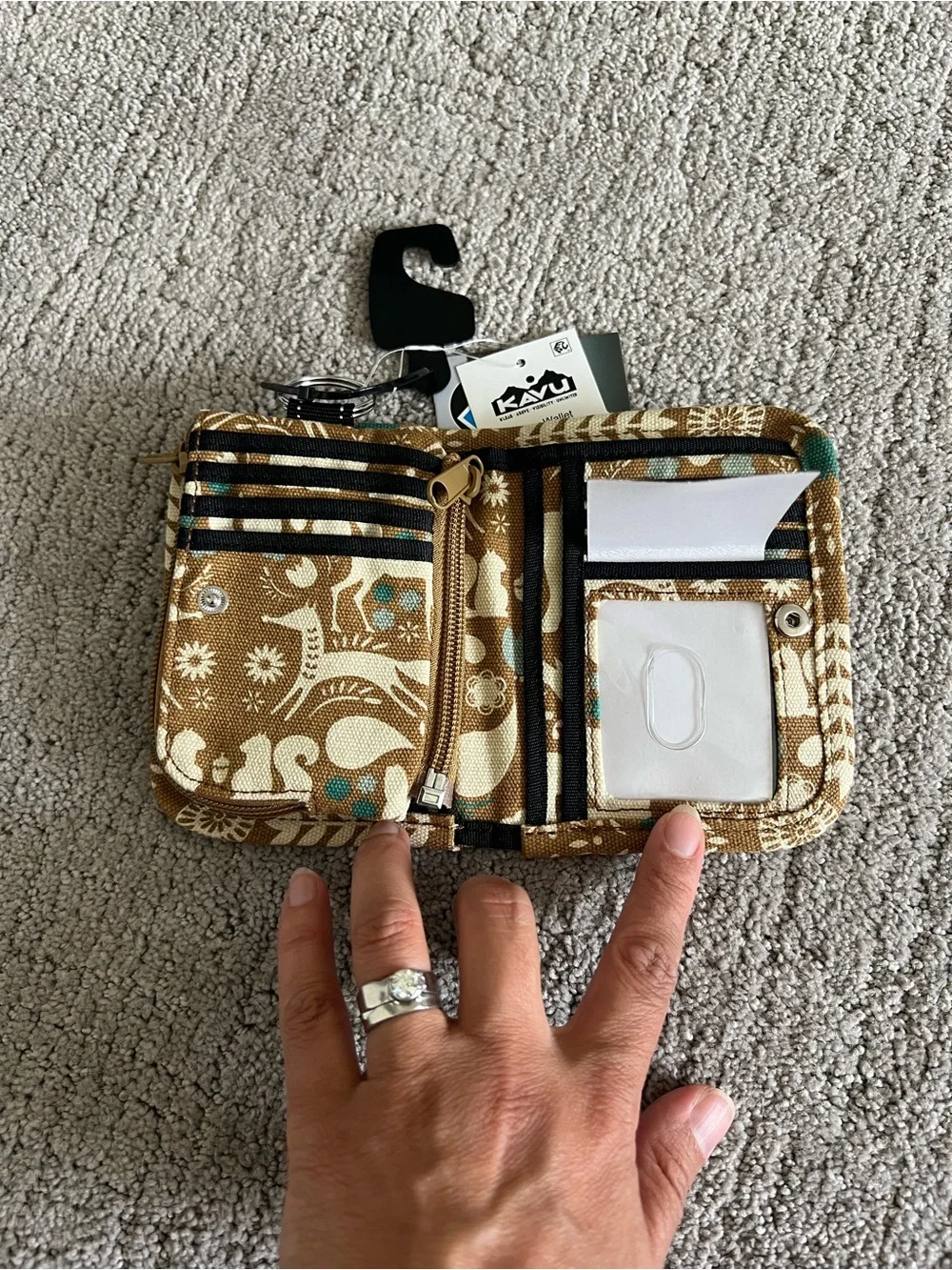 KAVU Zippy Wallet in Fall Folklore - Picture 8 of 16